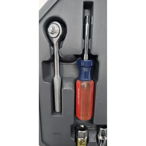 Vintage Alltrade 50 Pc SAE & Metric Socket Set New In Case - Picture 2 of 12